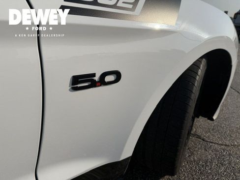 Used 2020 Ford Mustang GT Premium w/ GT Performance Package RWD image 11