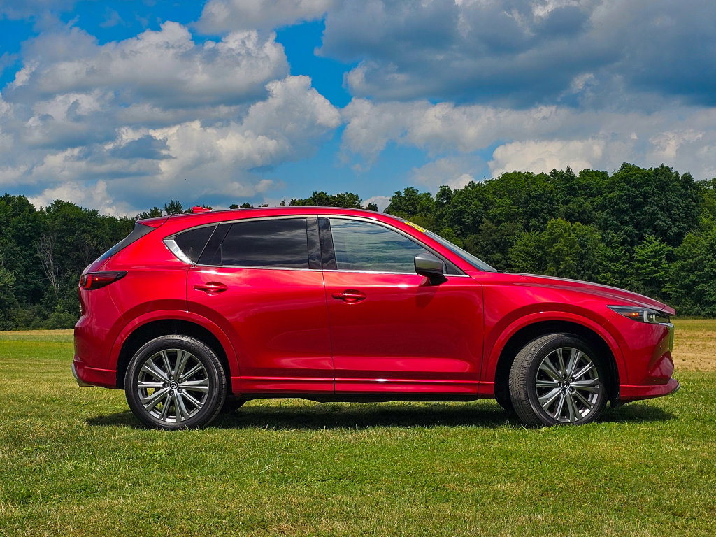 Used 2024 MAZDA CX-5 Signature AWD/4WD image 2