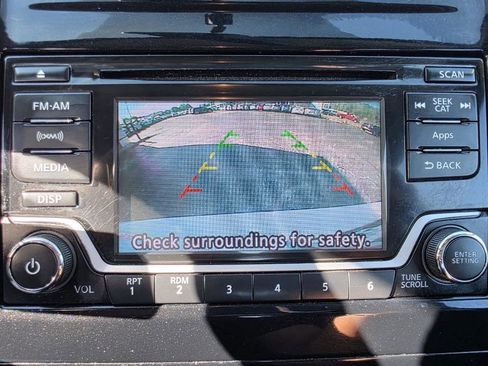 Used 2016 Nissan Versa Note SV image 33