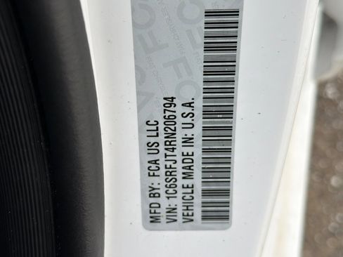 Used 2024 RAM 1500 Laramie image 25