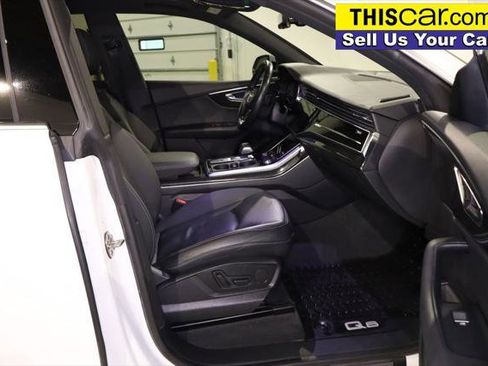 Used 2019 Audi Q8 Premium w/ Convenience Package AWD/4WD image 30