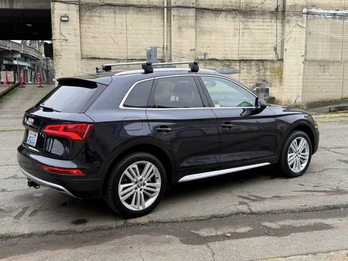 Used 2019 Audi Q5 2.0T Premium Plus w/ Premium Plus Package image 9
