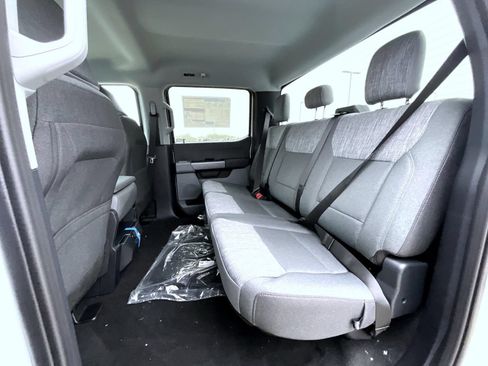 New 2026 Ford F250 XLT w/ FX4 Off-Road Package AWD/4WD image 14