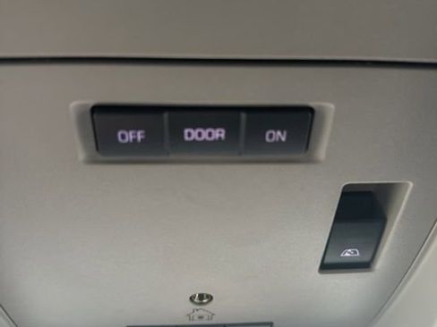 Used 2018 Chevrolet Silverado 1500 LT w/ All Star Edition image 32