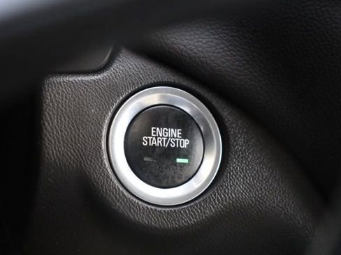 Certified 2022 Chevrolet Equinox LT image 9