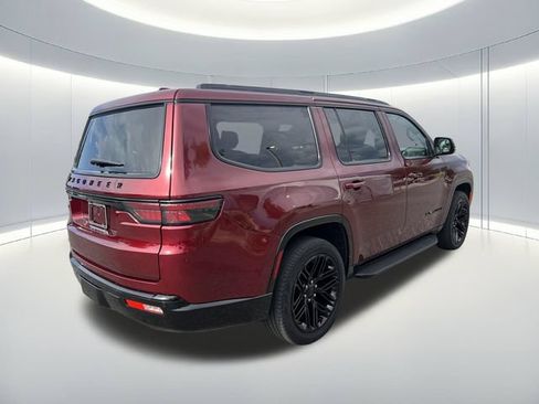 Used 2023 Jeep Wagoneer Series II AWD/4WD image 3