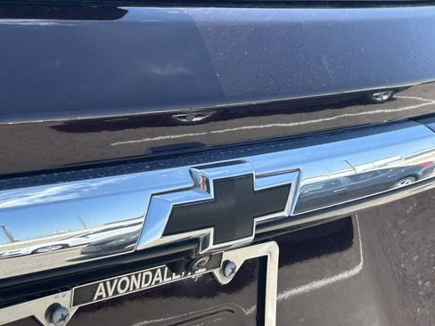 Used 2023 Chevrolet Traverse LT FWD image 10