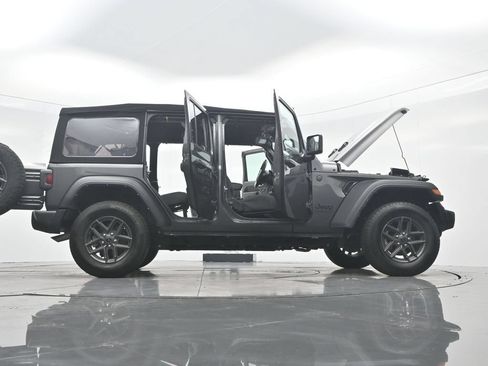 Used 2024 Jeep Wrangler Unlimited Sport AWD/4WD image 51