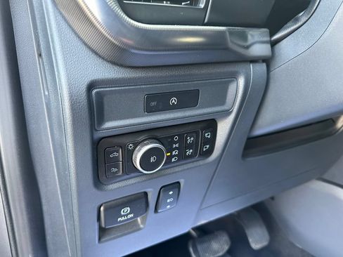 Used 2025 Ford F150 Raptor AWD/4WD image 28