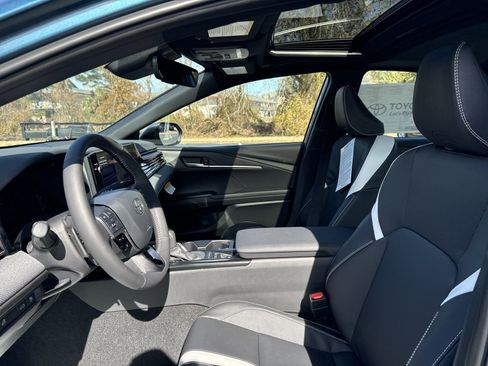 New 2025 Toyota Camry SE w/ Multimedia Upgrade Package FWD image 13