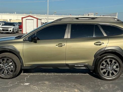 Used 2025 Subaru Outback Onyx Edition AWD/4WD image 9