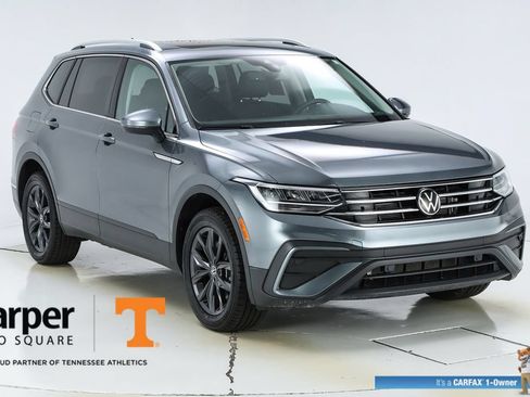 Used 2024 Volkswagen Tiguan SE w/ Panoramic Sunroof Package FWD image 15