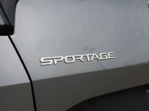 Used 2023 Kia Sportage LX FWD image 17