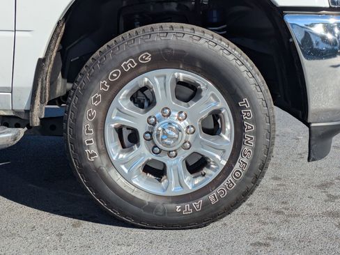 Used 2024 RAM 2500 Big Horn image 12