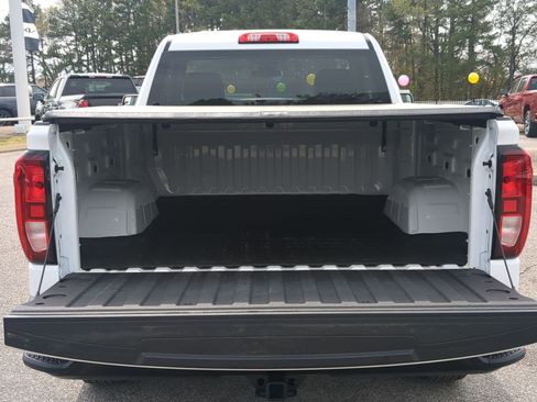 Used 2024 GMC Sierra 1500 Pro w/ Pro Value Package image 22