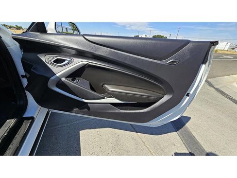 Used 2016 Chevrolet Camaro LT image 27