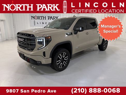 Used 2022 GMC Sierra 1500 AT4 w/ AT4 Premium Package AWD/4WD image 1