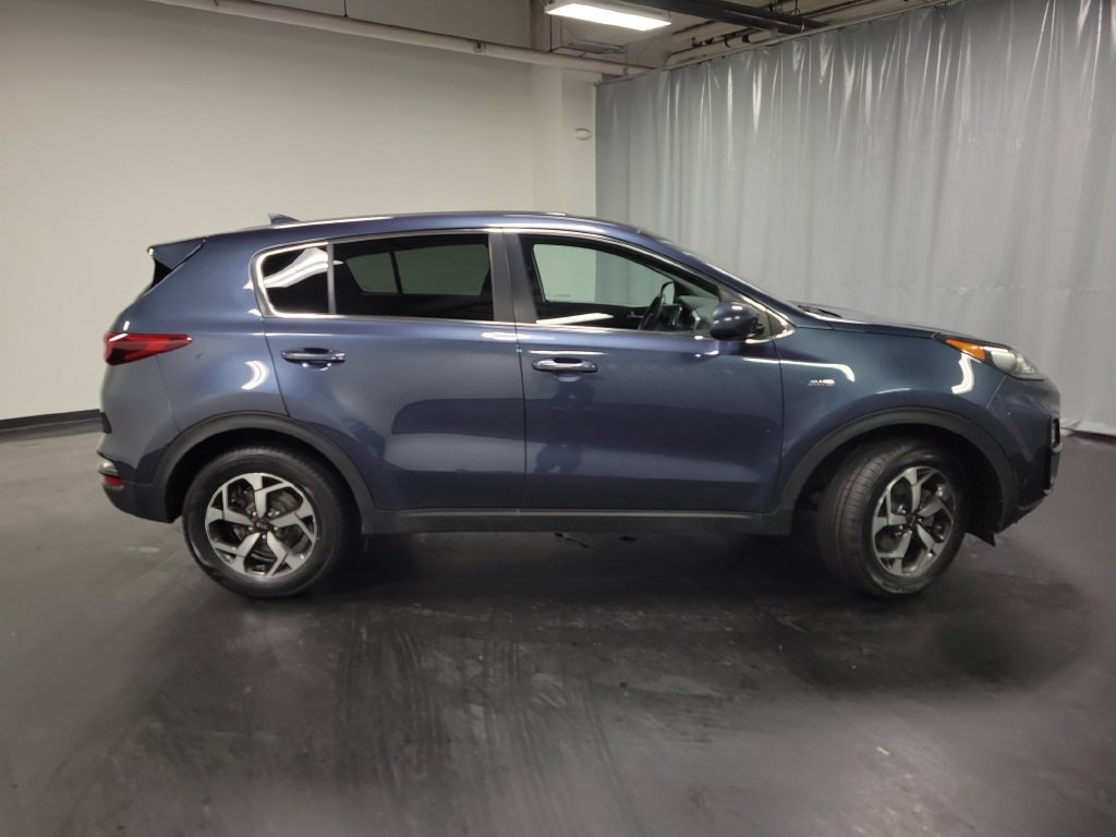 Used 2021 Kia Sportage LX AWD/4WD image 9
