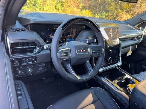 New 2026 GMC Yukon Elevation image 3