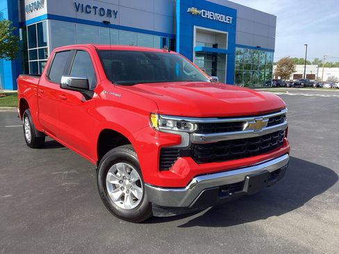 Used 2025 Chevrolet Silverado 1500 LT AWD/4WD image 1