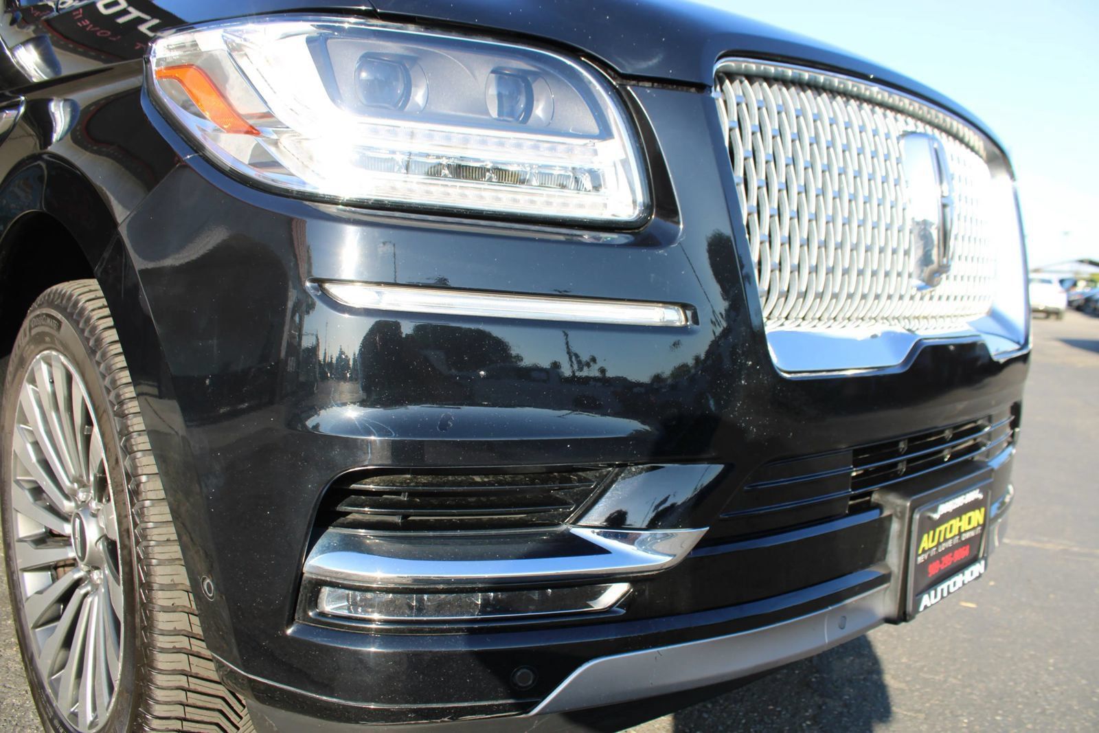 Used 2018 Lincoln Navigator L Reserve w/ Technology Package AWD/4WD image 5