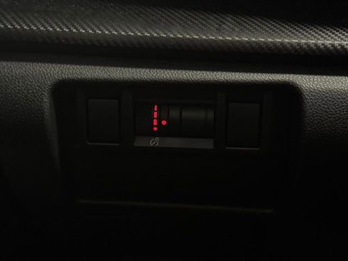 Used 2024 Subaru Crosstrek 2.0i Premium image 28