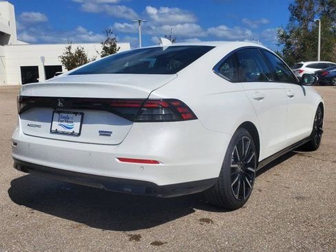 Certified 2025 Honda Accord Touring image 5