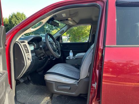 Used 2015 RAM 1500 Express AWD/4WD image 9