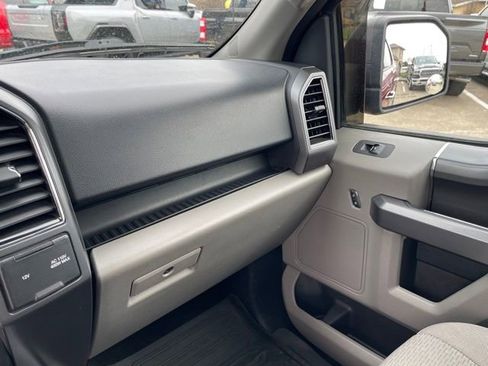 Used 2019 Ford F150 XLT w/ Equipment Group 302A Luxury AWD/4WD image 26