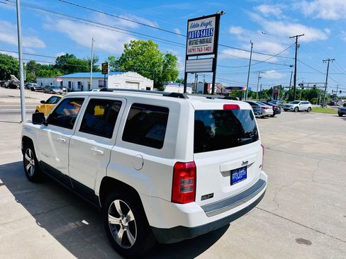 Used 2016 Jeep Patriot High Altitude FWD image 5