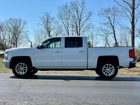 Used 2018 Chevrolet Silverado 1500 LT AWD/4WD image 8