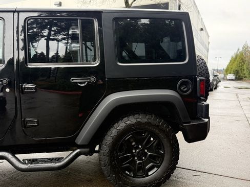 Used 2016 Jeep Wrangler Unlimited Sport w/ Connectivity Group image 6