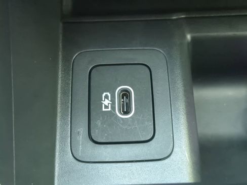 Certified 2024 Land Rover Range Rover Evoque S image 33