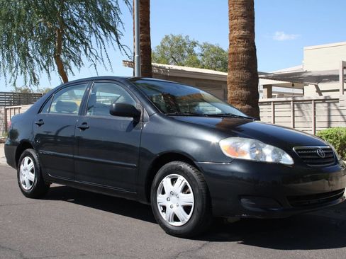 Used 2007 Toyota Corolla LE FWD image 2