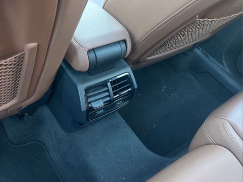 Used 2020 Audi Q3 2.0T Premium w/ Convenience Package image 13