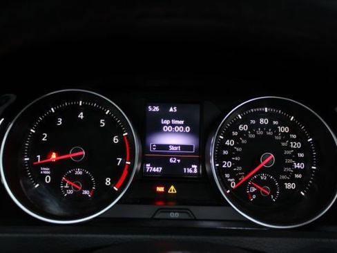 Used 2018 Volkswagen GTI SE image 23