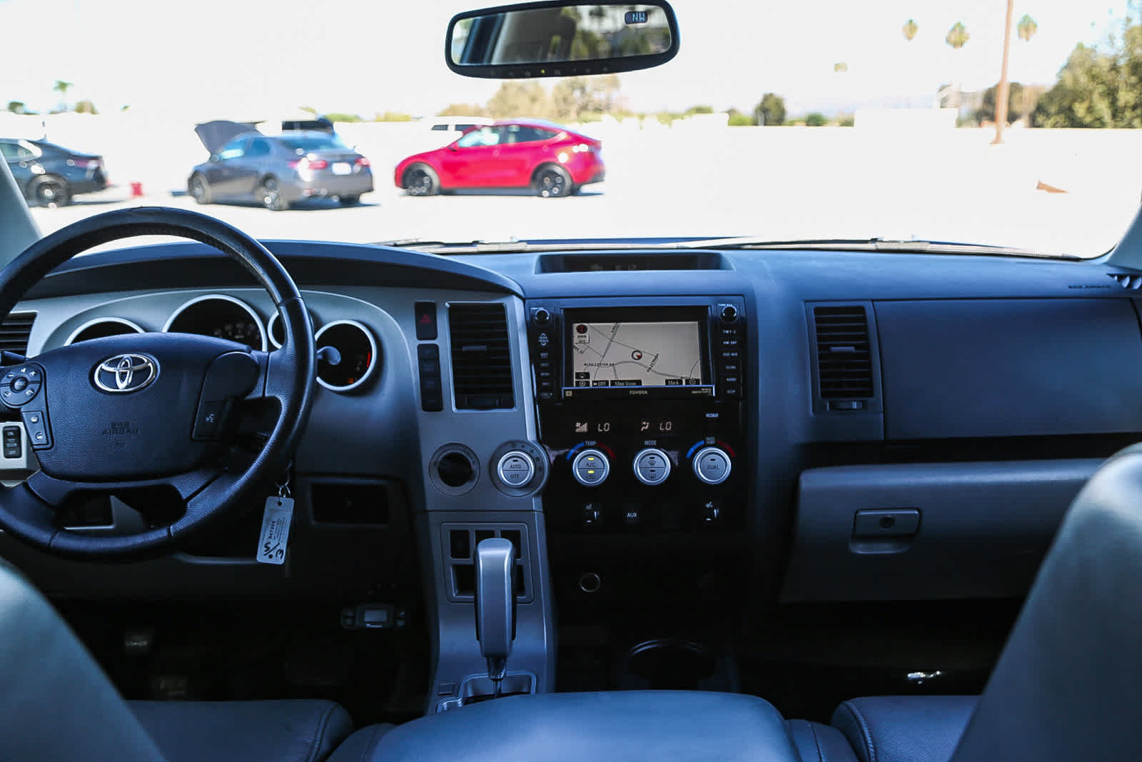 Used 2007 Toyota Tundra Limited w/ TRD Off-Road Pkg AWD/4WD image 12