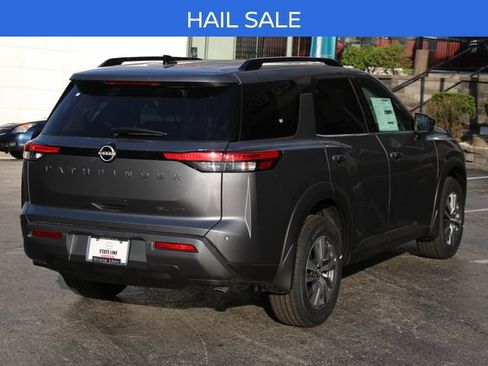 New 2026 Nissan Pathfinder SL AWD/4WD image 9
