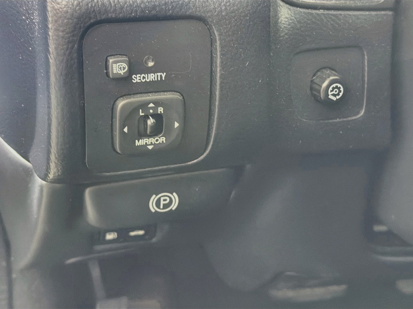 Used 2007 Lexus SC 430 Convertible RWD image 11