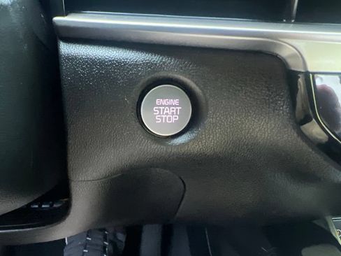 Used 2025 Kia Sorento LX FWD image 53