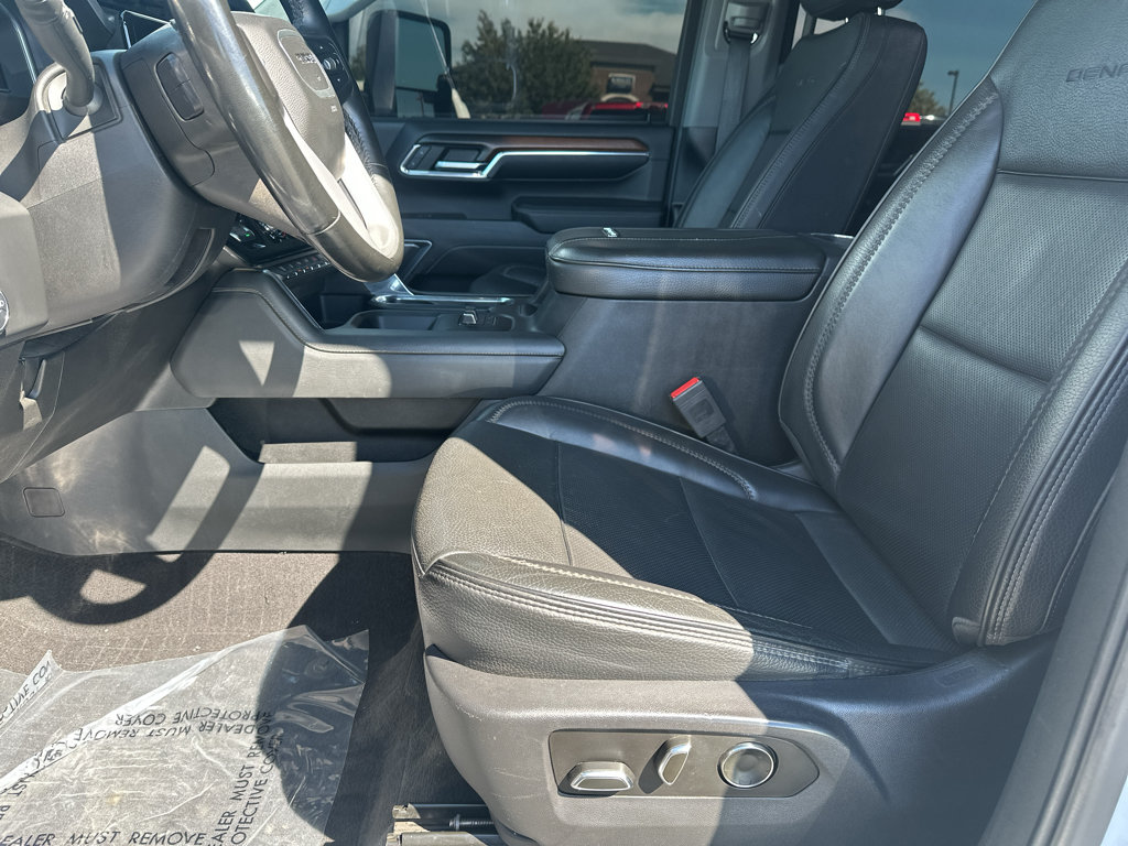 Used 2024 GMC Sierra 3500 Denali w/ Denali Reserve Package AWD/4WD image 16