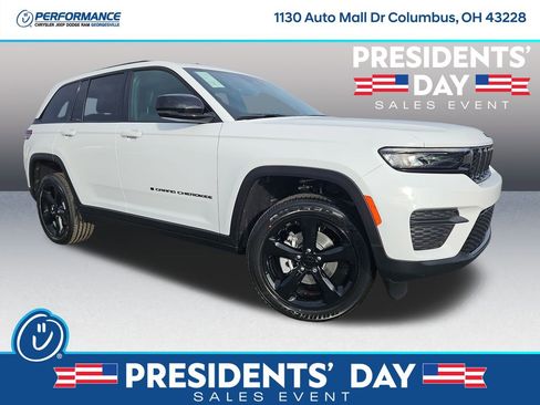 New 2025 Jeep Grand Cherokee Altitude image 1