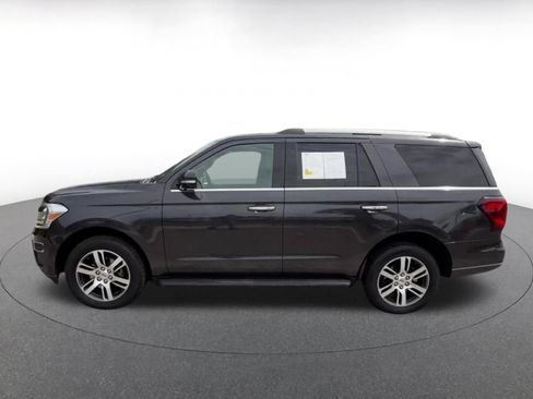 Used 2024 Ford Expedition Limited RWD image 9