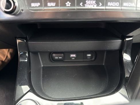Used 2024 Kia Seltos S image 30