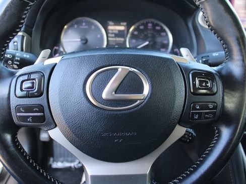 Used 2018 Lexus IS 300 image 18