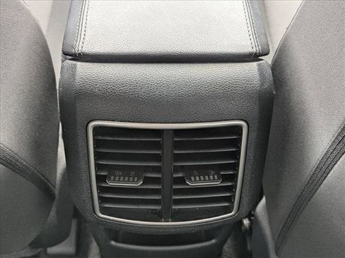 Used 2024 Kia Sportage LX image 18