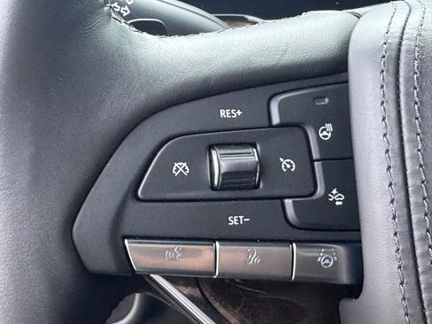 Used 2024 Cadillac Escalade Sport Platinum w/ LPO, ONYX Package image 24