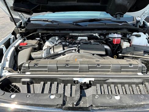 Used 2025 GMC Sierra 2500 AT4X AWD/4WD image 31