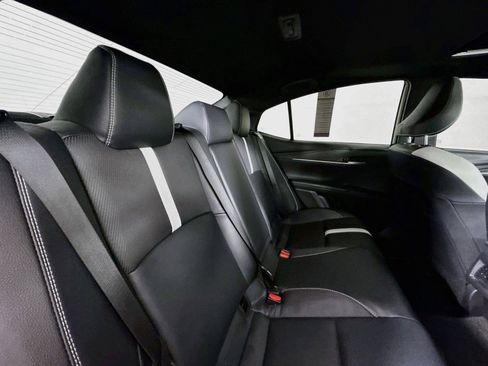 Used 2025 Toyota Camry SE w/ Convenience Package FWD image 41