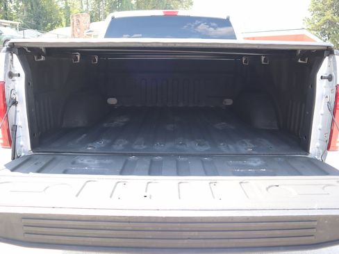 Used 2017 Ford F150 XL w/ Equipment Group 101A Mid image 6